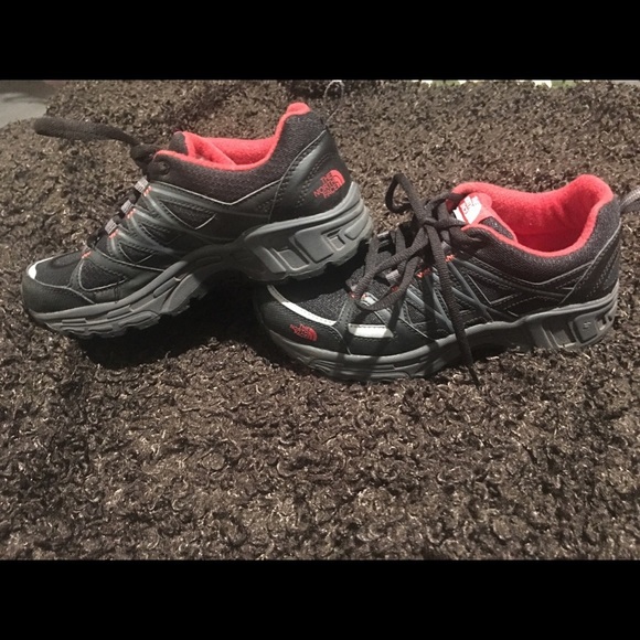 Northface hiking sneakers worn once - Picture 5 of 8
